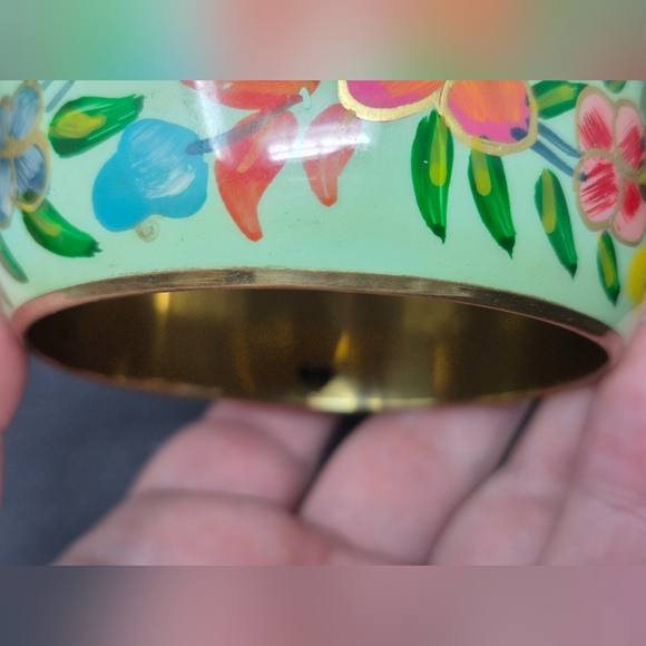 Vintage Enamel Hand Painted Floral Pattern Brass Bangle With Heart Cut Out - Picture 4 of 7
